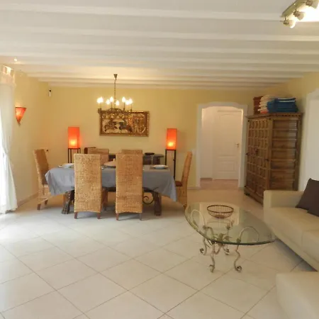 Ambiente 4 Personas Кальпе